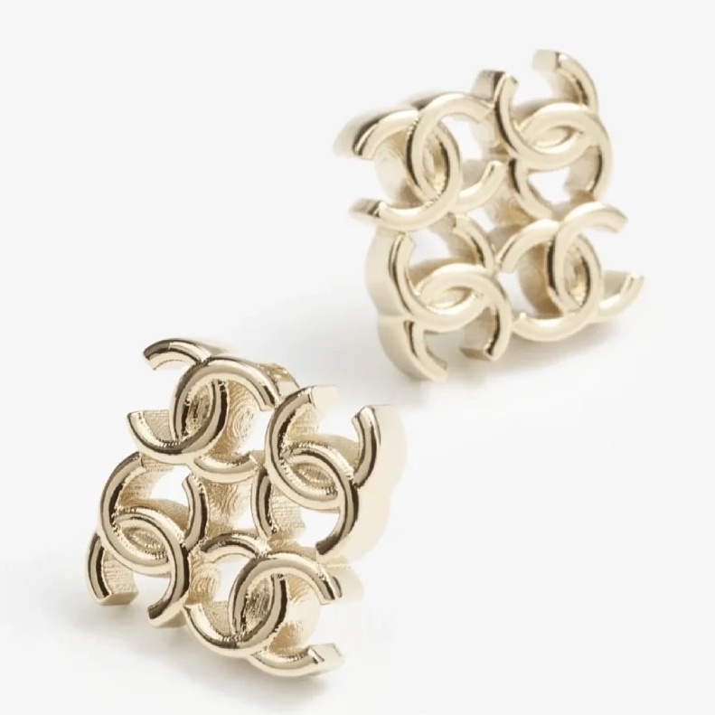 CCE853 Metal cc logo stud earring - ccjewelryacc