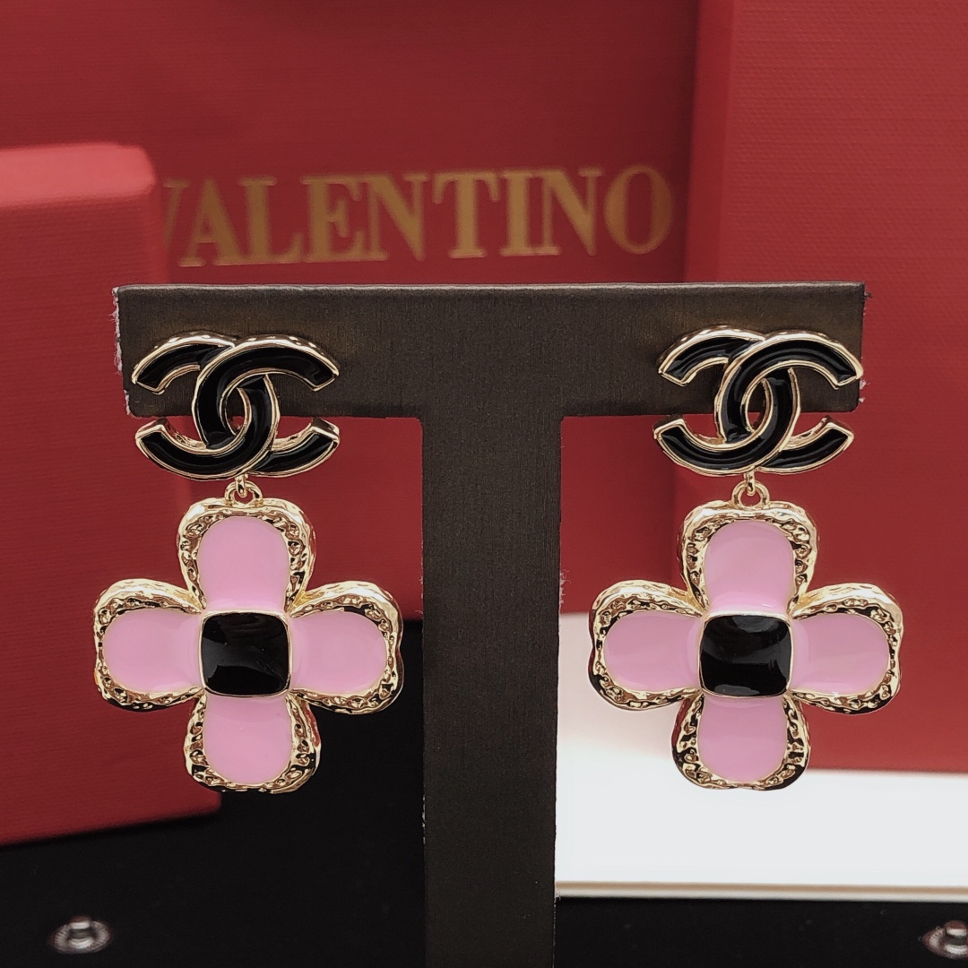 CCE213 CC Logo four leaf clover camellia flower earrings - ccjewelryacc