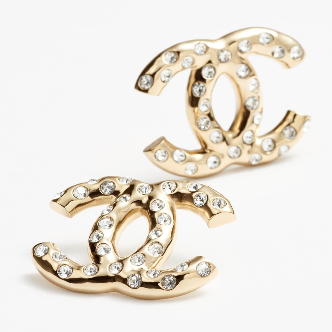 CCE855 24B Metal cc logo stud earring - ccjewelryacc