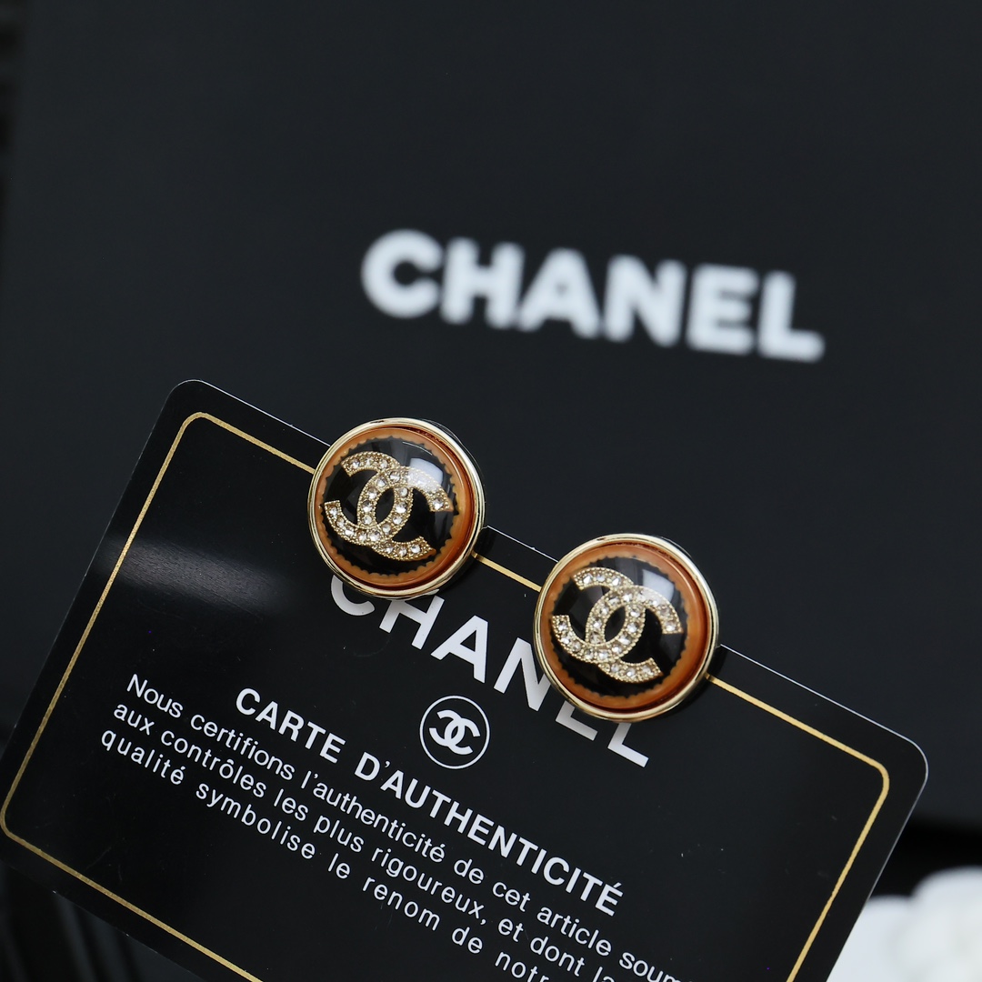 CCE852 24A Vintage round button cc logo stud earring - ccfashionjewelry