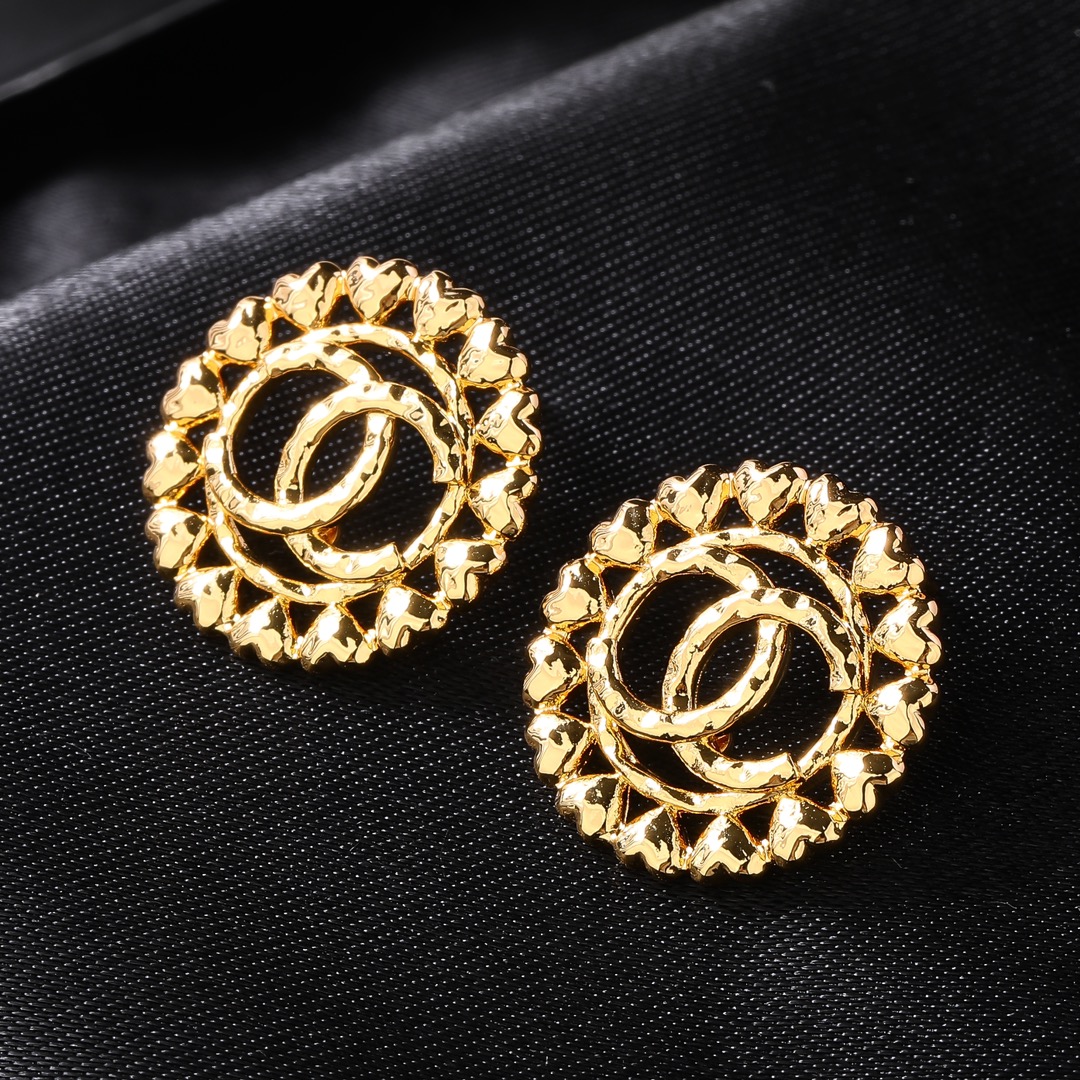 CCE141 Chanel metal gold Heart CC earring - ccjewelryacc