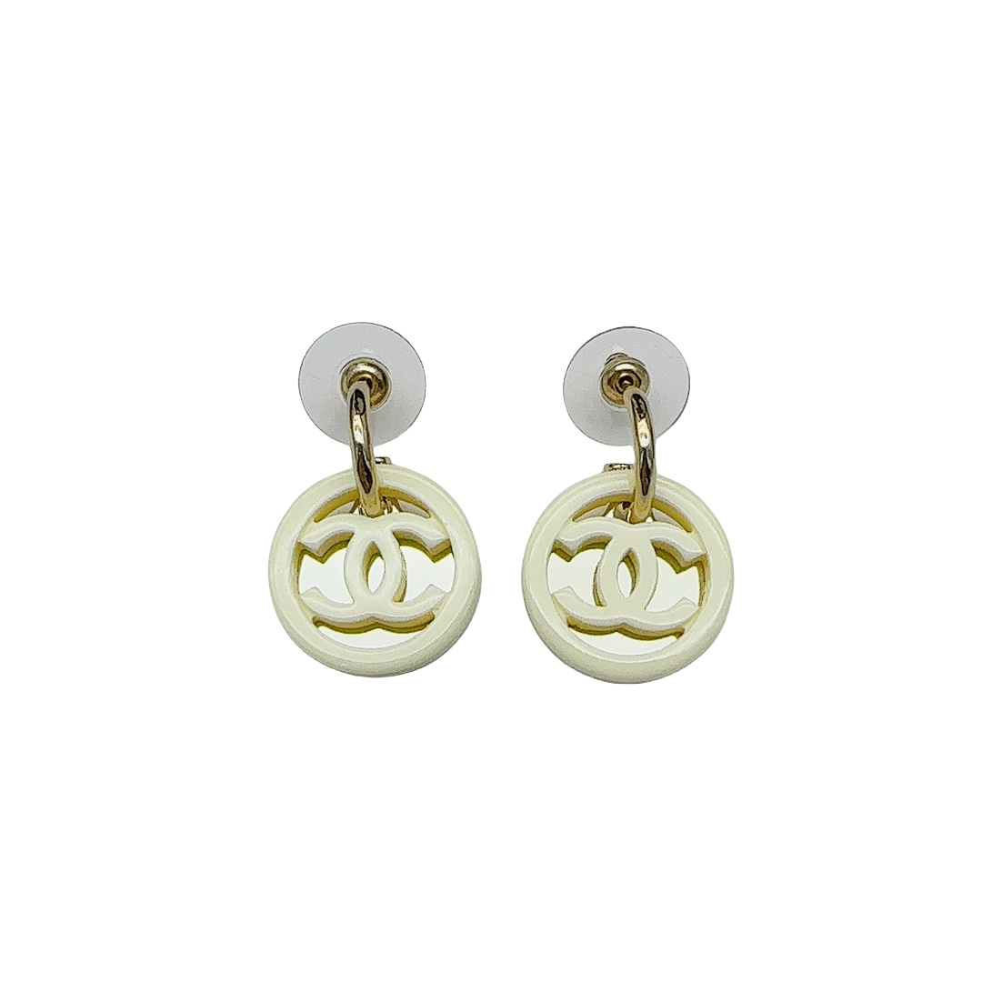 CCE869 24B Metal acrylic cc logo earring - ccjewelryacc