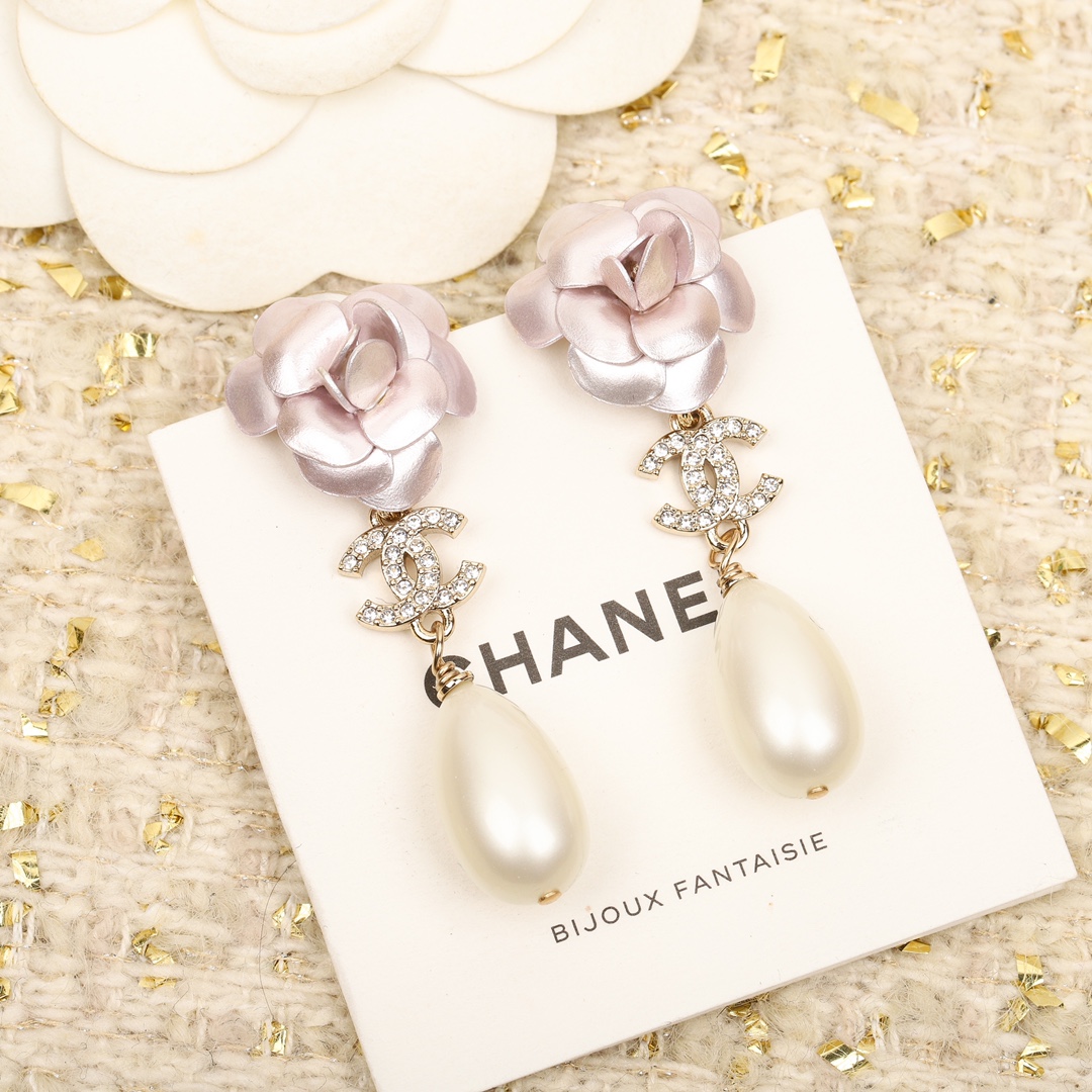 CCE873 23C camellia with cc logo pearl drop earring - ccjewelryacc