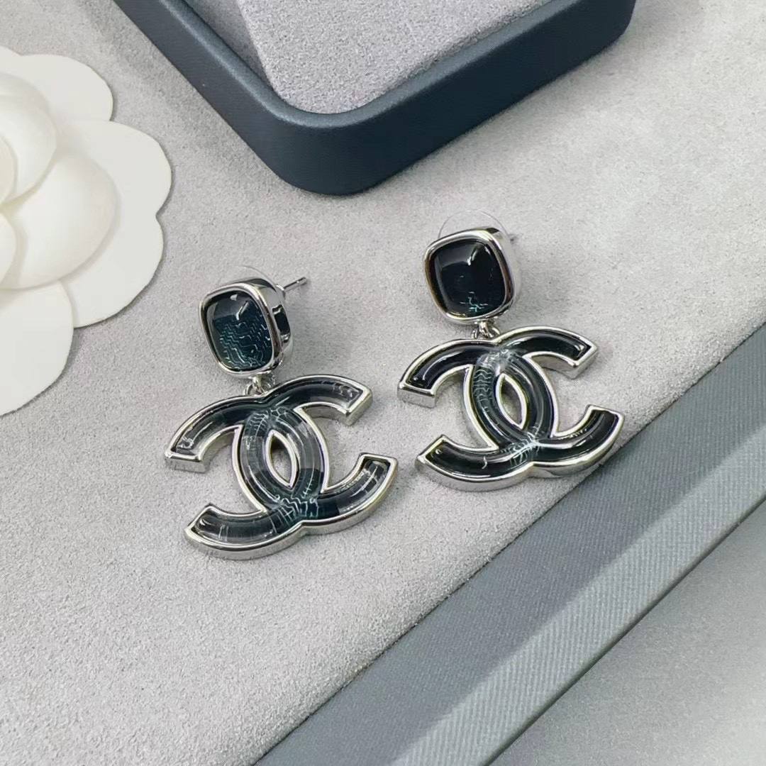 CCE867 24B Metal jean blue Resin cc logo earring - ccjewelryacc