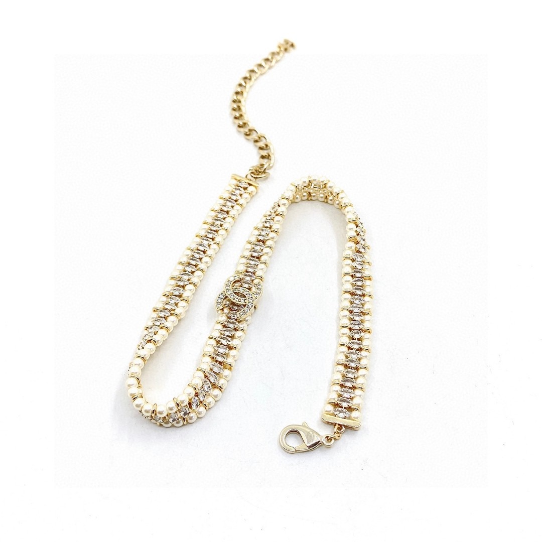 CCN239 Pearl CC Logo Choker Necklace - ccjewelryacc