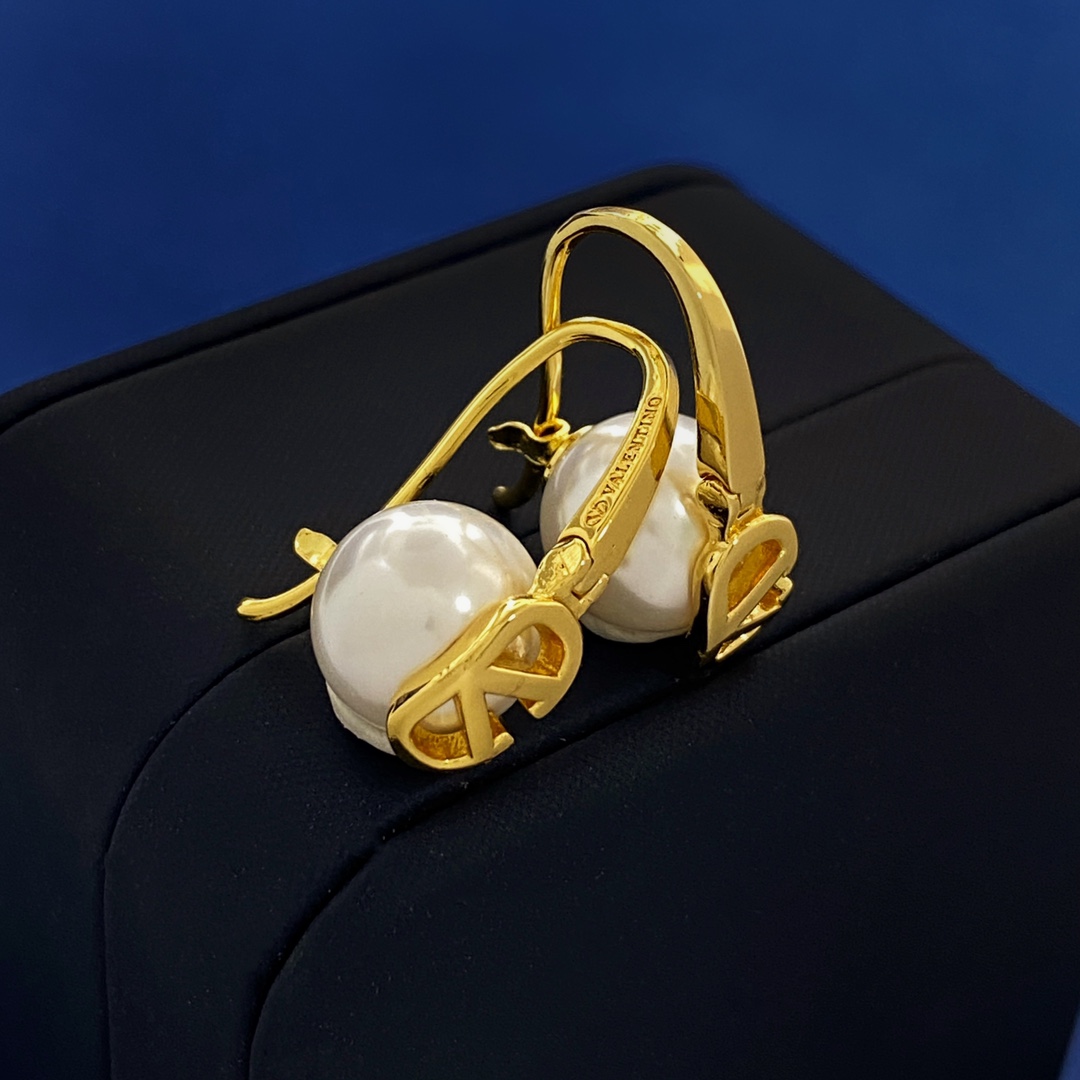 VTE028  Valentino Garavani Gold VLogo Signature Earrings - ccjewelryacc