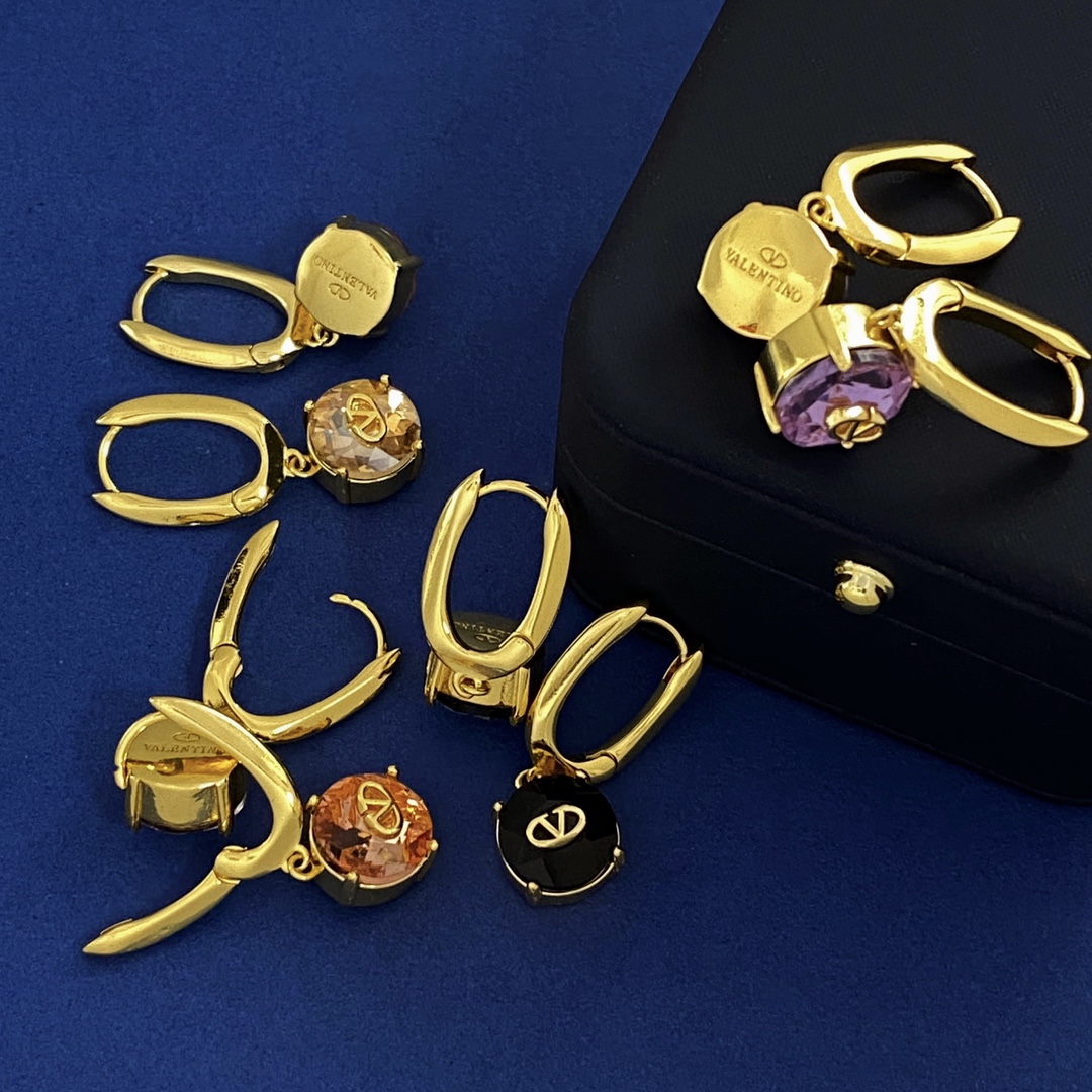 VTE082 Valentino v logo crystal earrings - ccjewelryacc