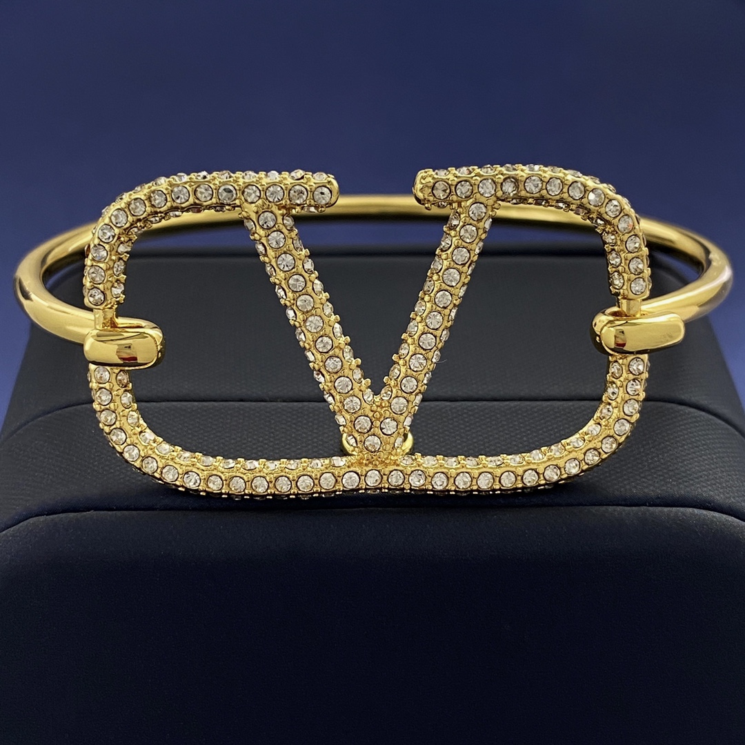 VTS005  Valentino Garavani vlogo bangle bracelet with crystal - ccjewelryacc