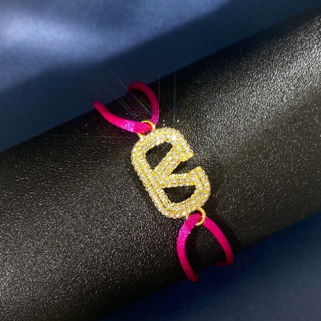 VTS030 Full crystal Vlogo signature Lucky rope bracelet - ccfashionjewelry