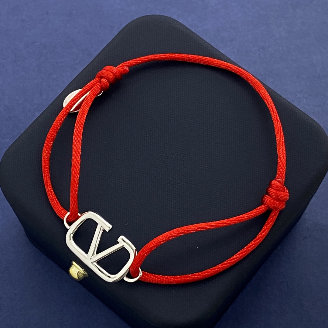 VTS028 Valentino Garavani VLogo Signature bracelet - ccjewelryacc
