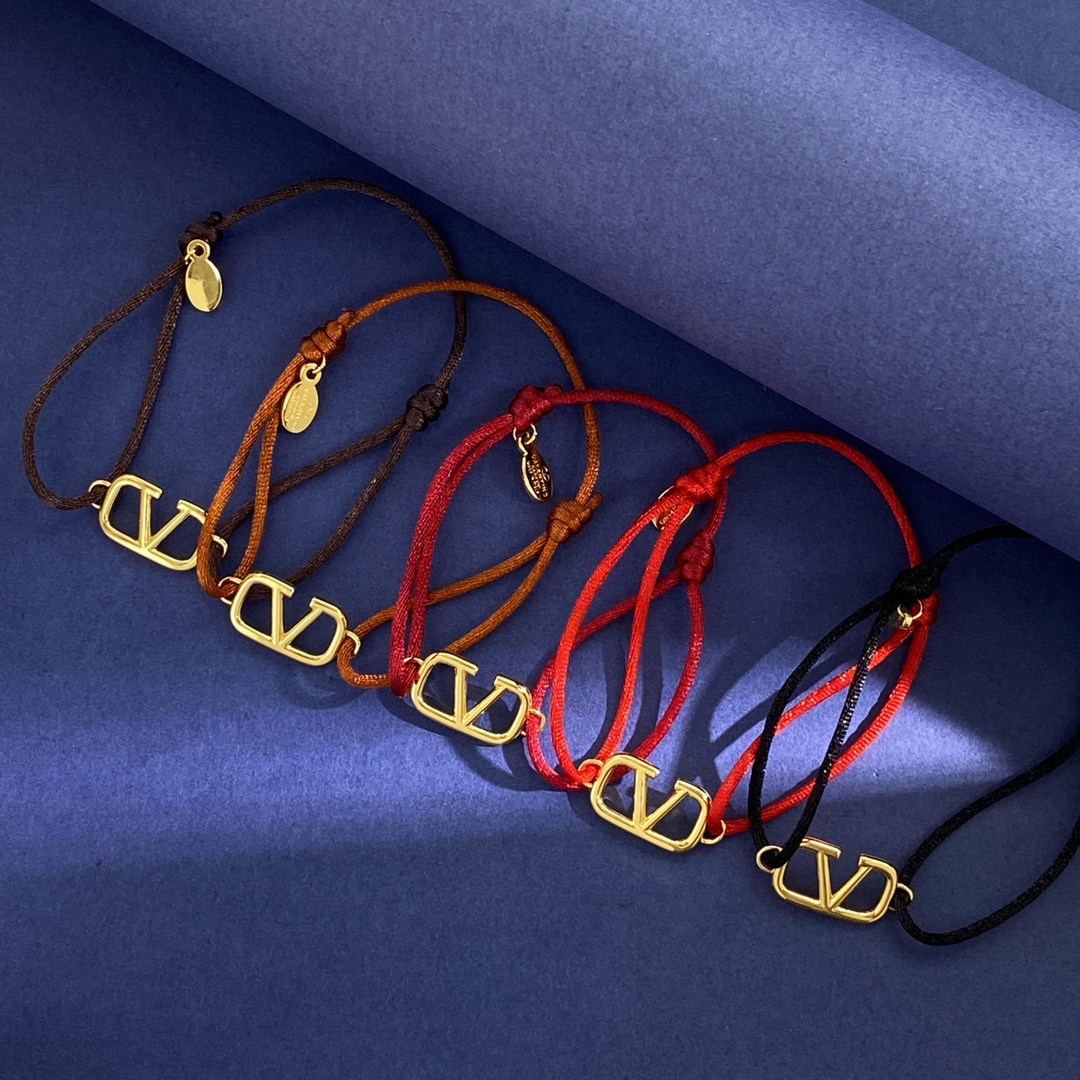 VTS028 Valentino Garavani VLogo Signature bracelet - ccjewelryacc