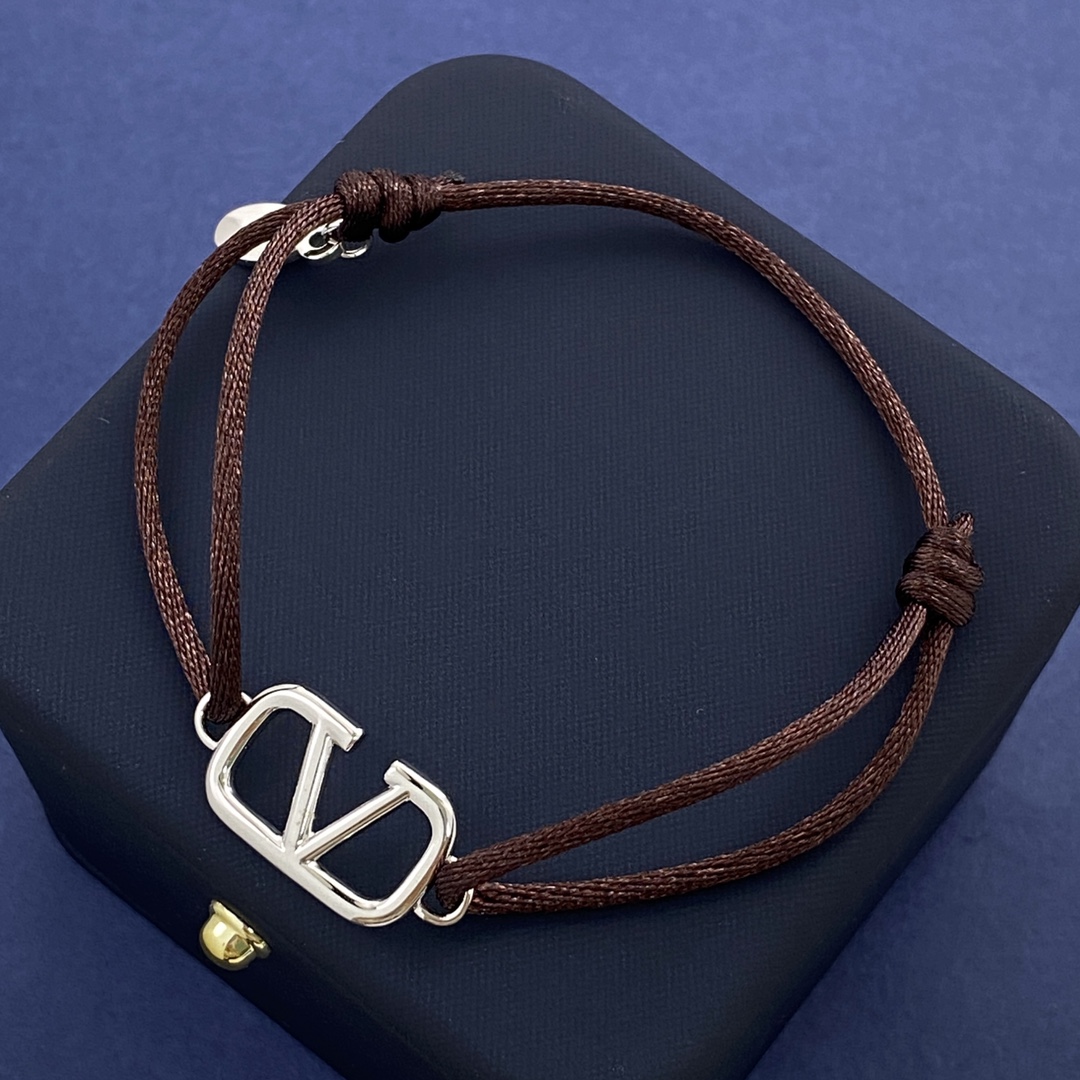 VTS028 Valentino Garavani VLogo Signature bracelet - ccjewelryacc