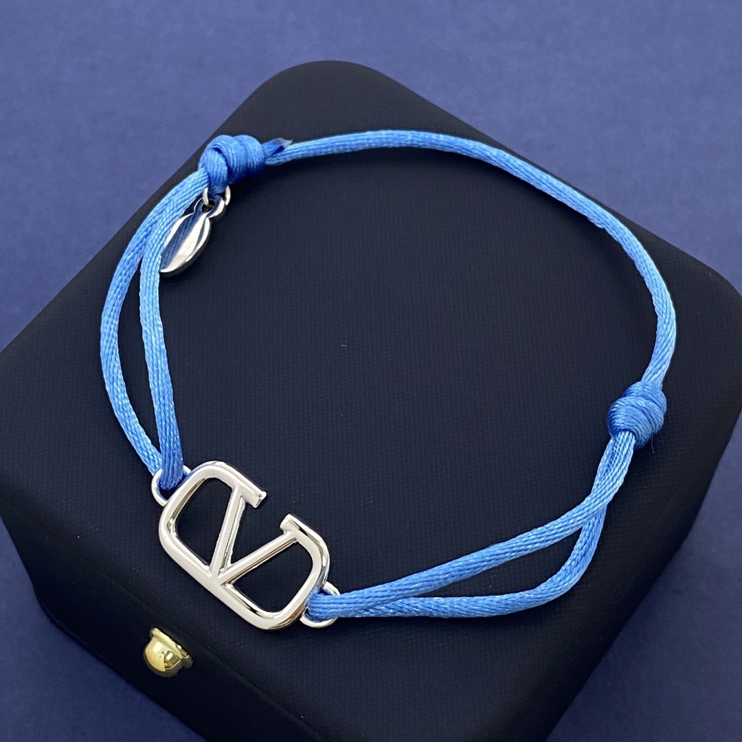 VTS028 Valentino Garavani VLogo Signature bracelet - ccjewelryacc