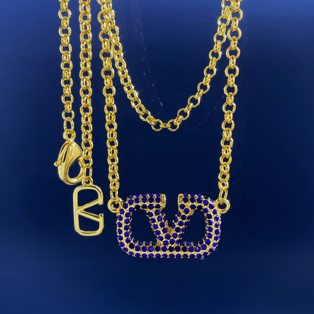 VTN043 Blue crystal VLOGO pendant Necklace - ccjewelryacc