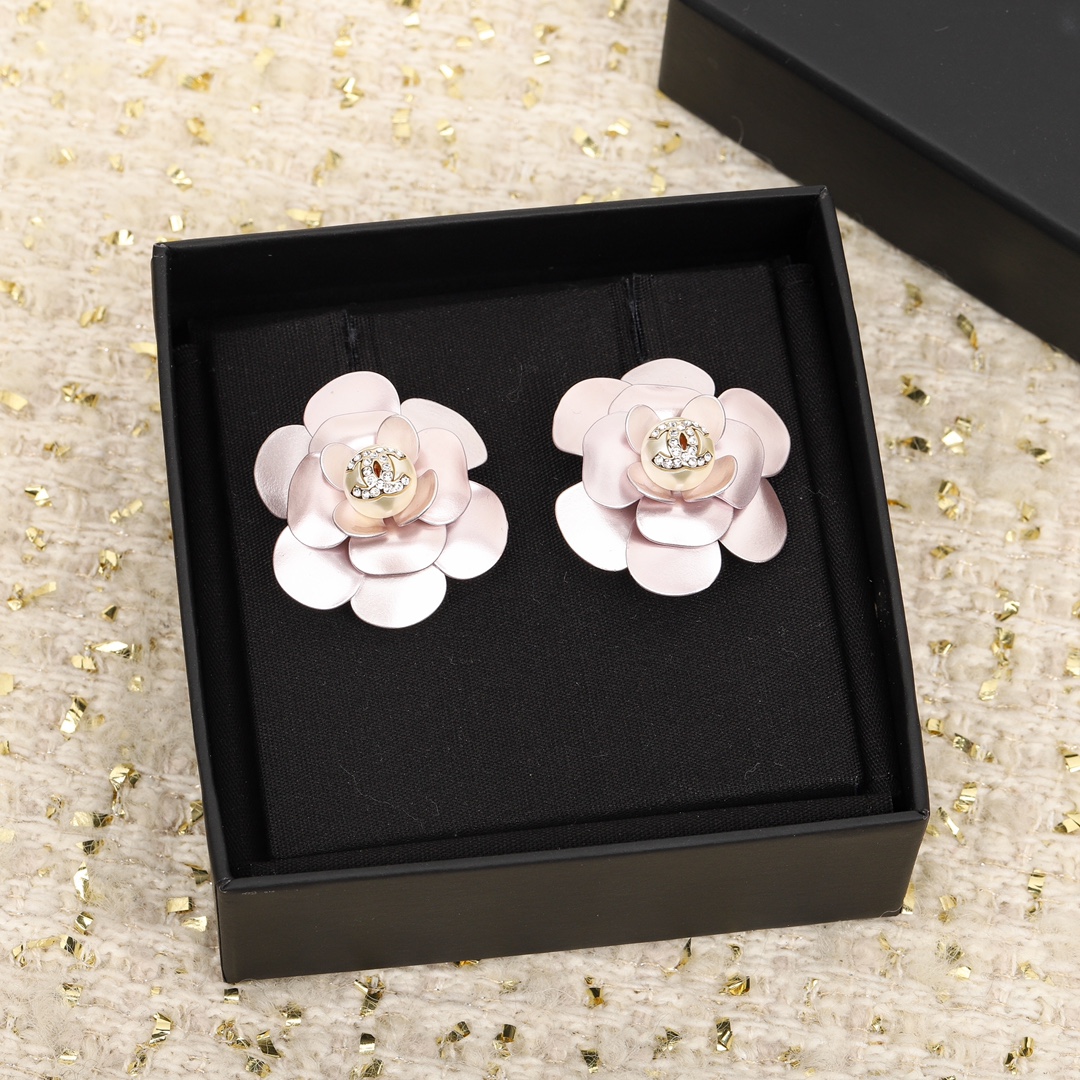 CCE873 23C camellia with cc logo pearl drop earring - ccjewelryacc