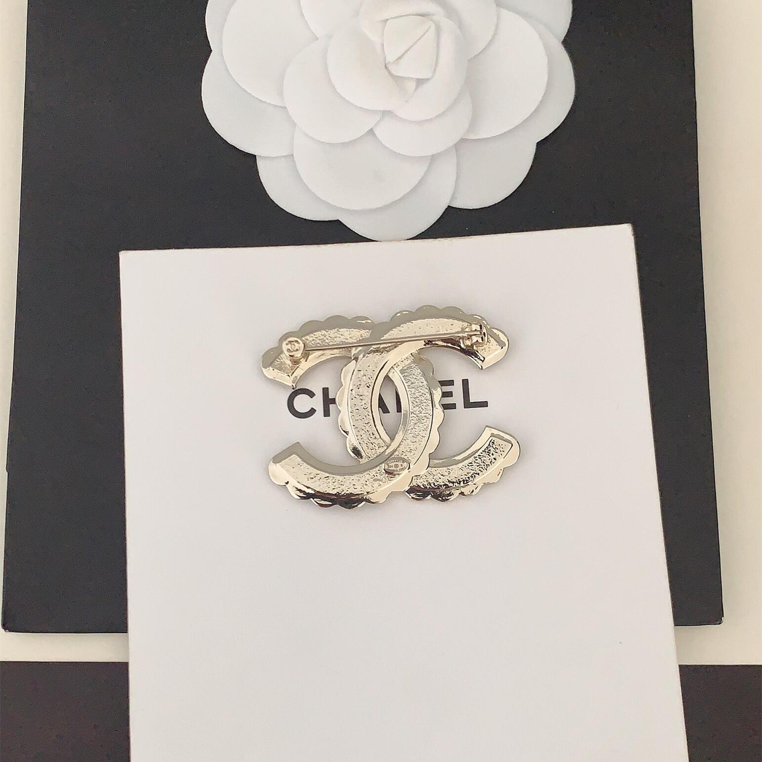 BCB436 cc logo Brooch pin - ccjewelryacc