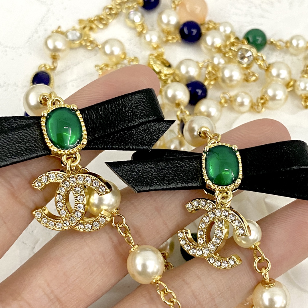 CCL083 24B Leater bow green pearls cc logo long necklace - ccjewelryacc