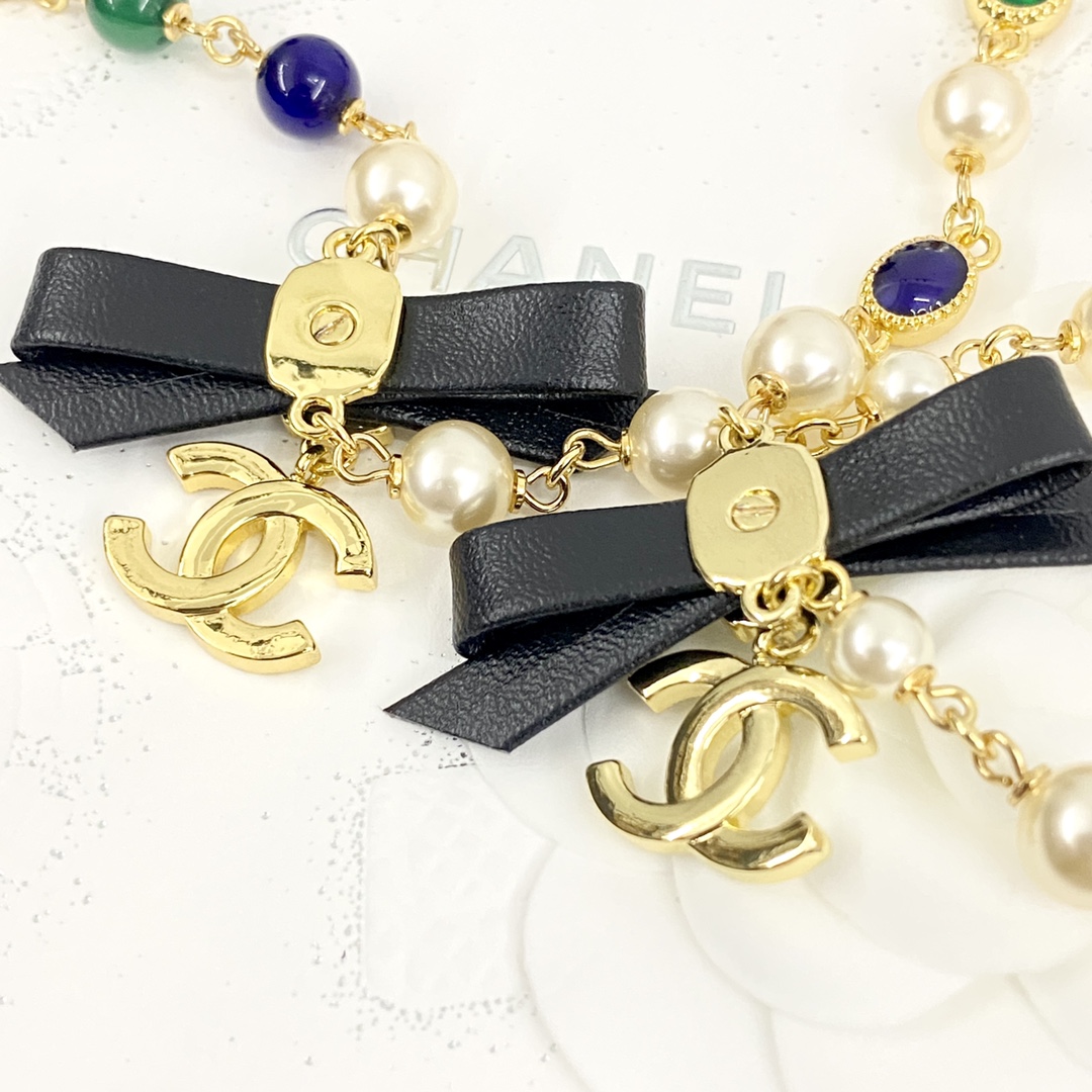 CCL083 24B Leater bow green pearls cc logo long necklace - ccjewelryacc