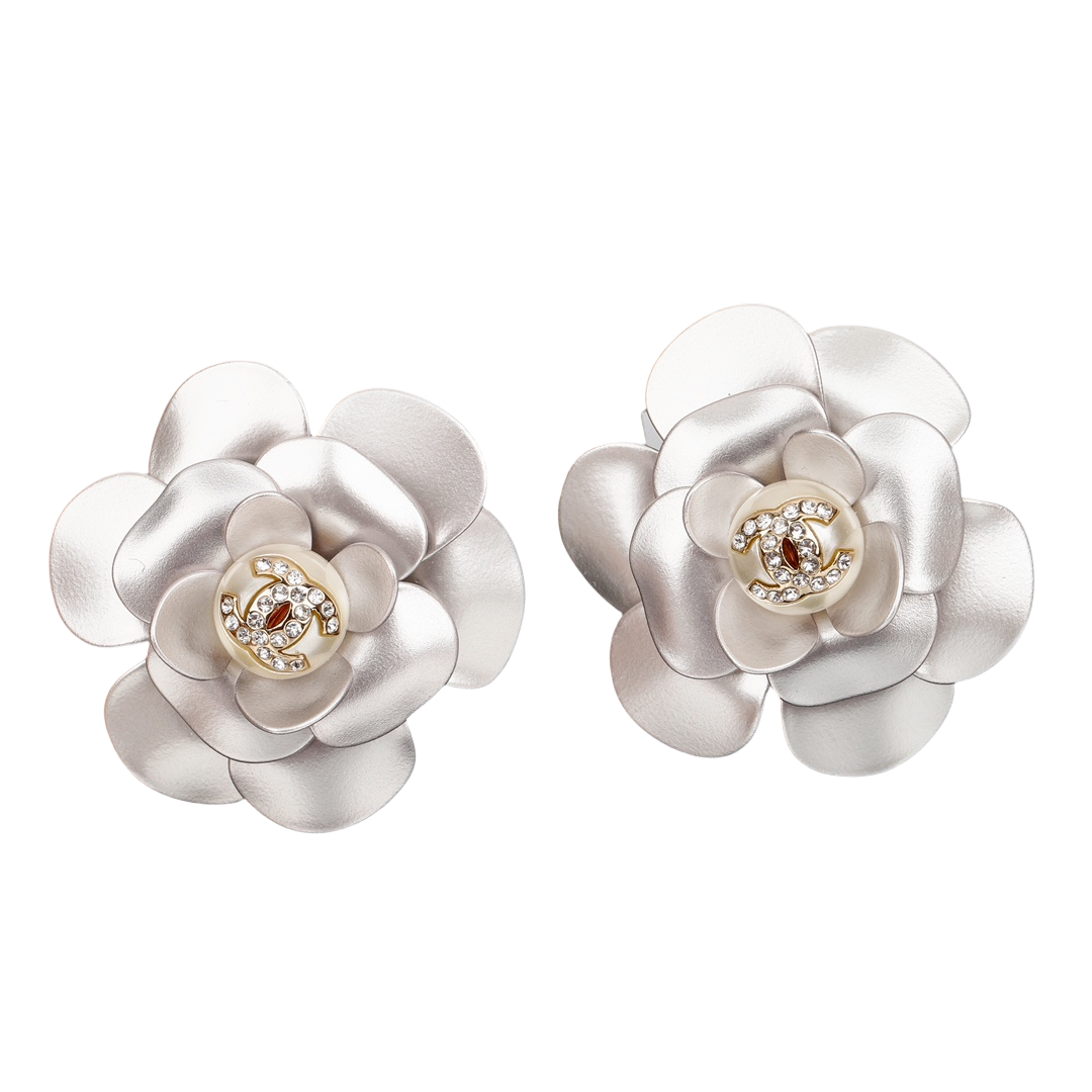 CCE873 23C camellia with cc logo pearl drop earring - ccjewelryacc