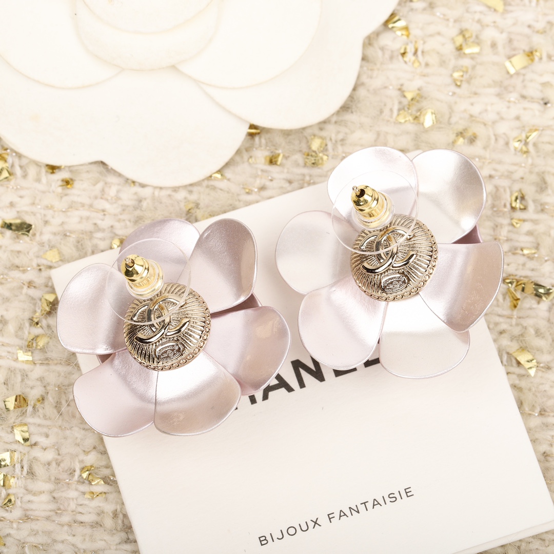 CCE873 23C camellia with cc logo pearl drop earring - ccjewelryacc