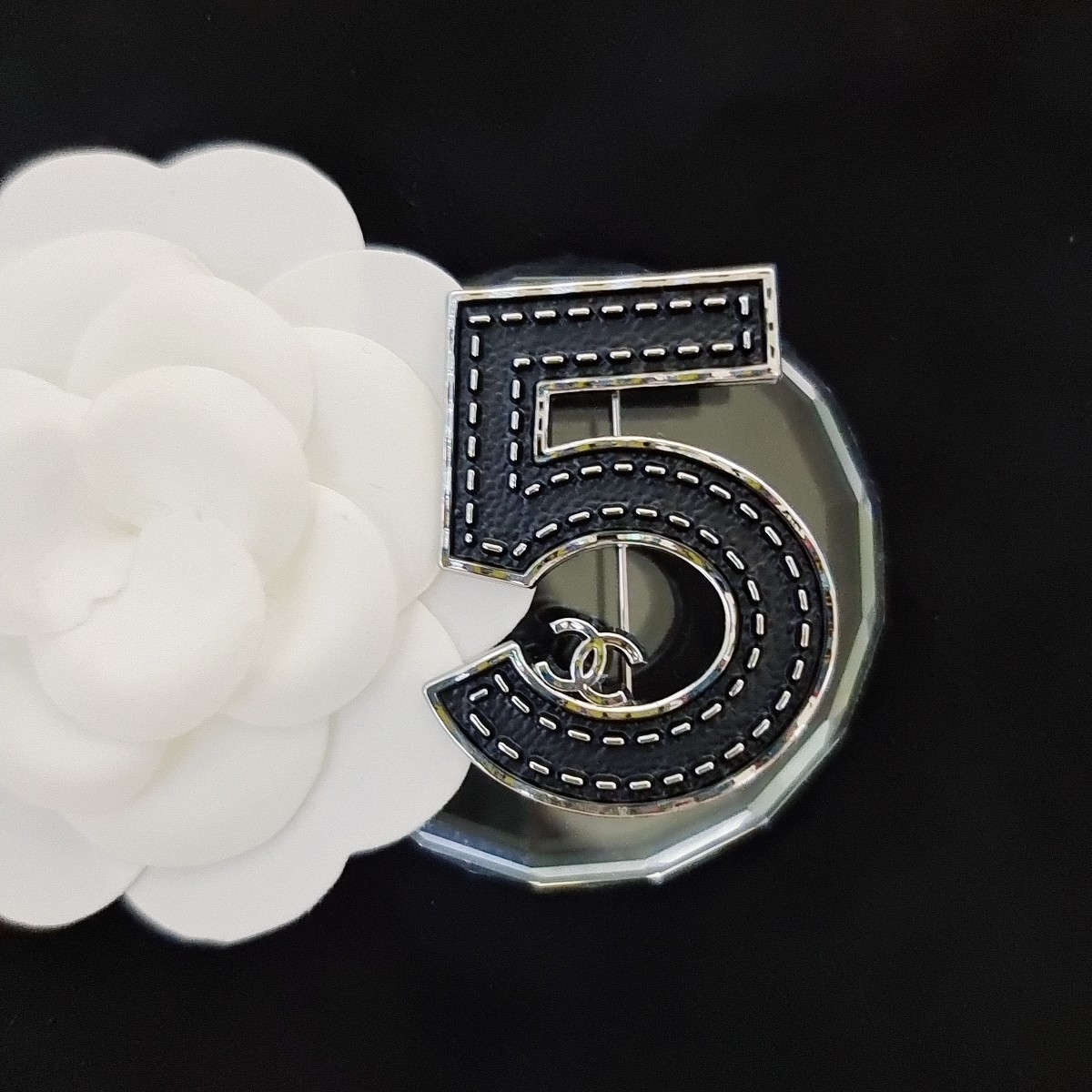 BCB098  Fake Leather texture Number 5 cc brooch Pin - ccjewelryacc