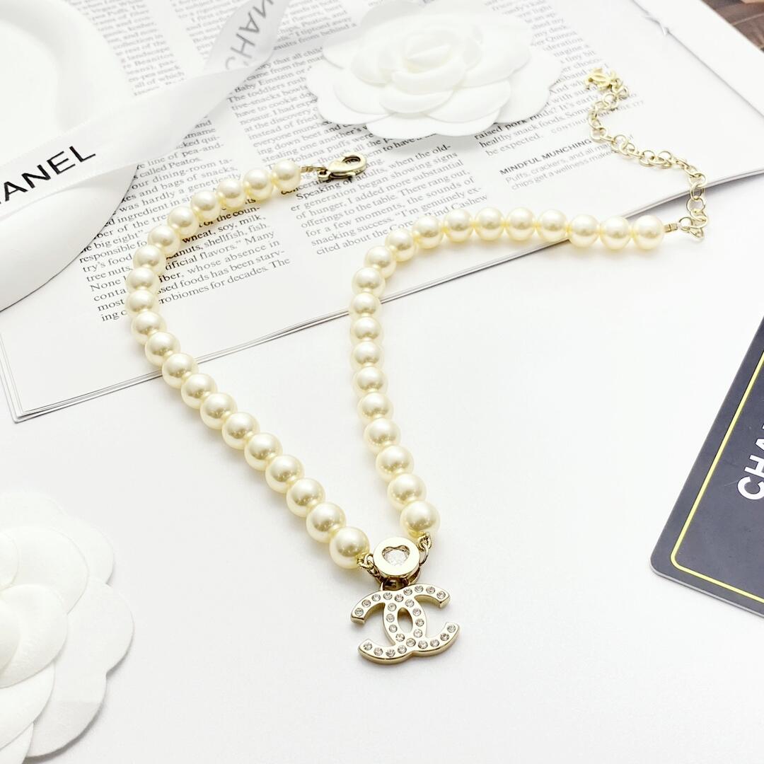 CCN550 24B Rhinestone cc logo pendant pearl necklace - ccjewelryacc