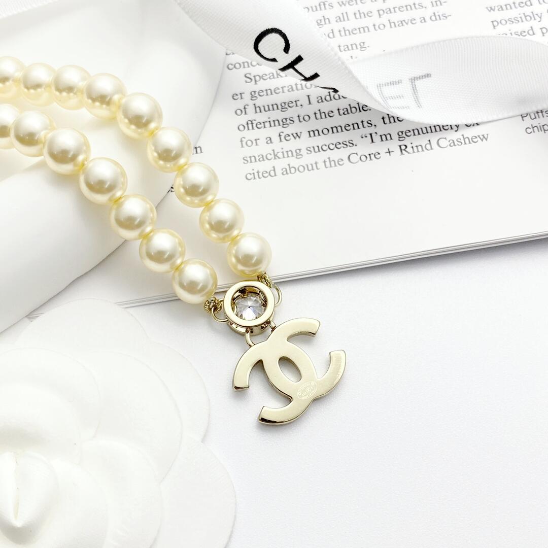 CCN550 24B Rhinestone cc logo pendant pearl necklace - ccjewelryacc