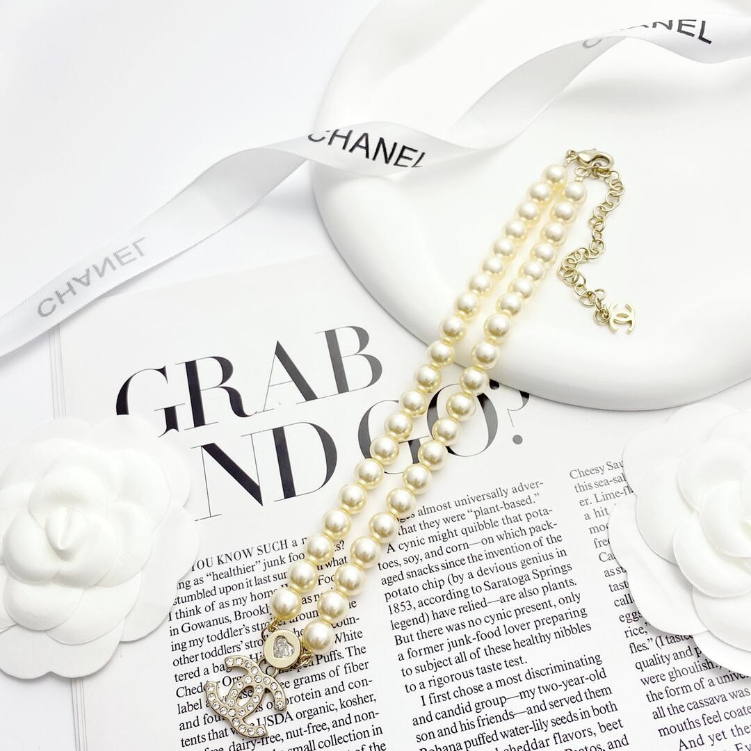 CCN550 24B Rhinestone cc logo pendant pearl necklace - ccjewelryacc