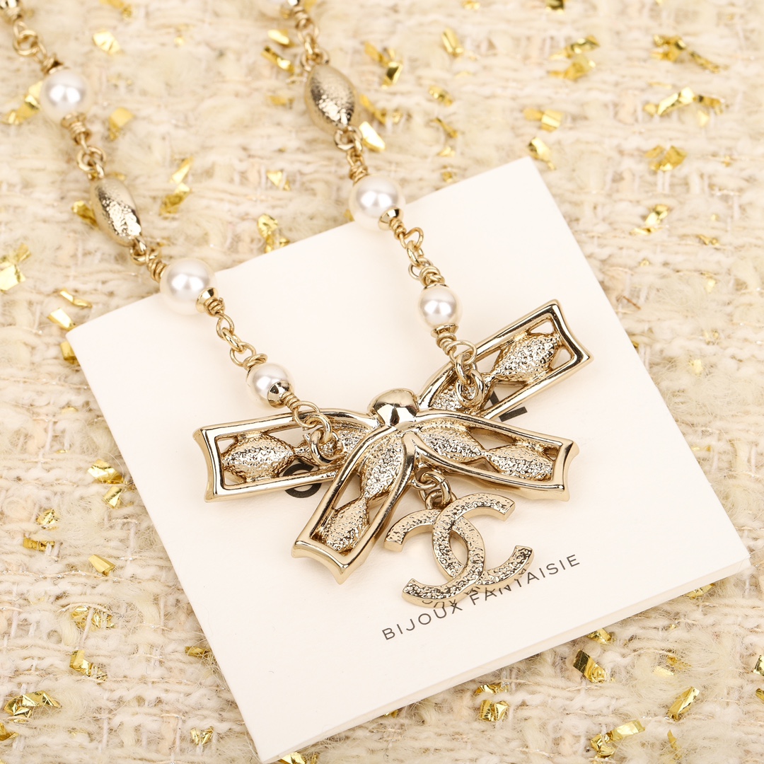 CCN547 24B metal Gold bow cc logo choker necklace - ccjewelryacc