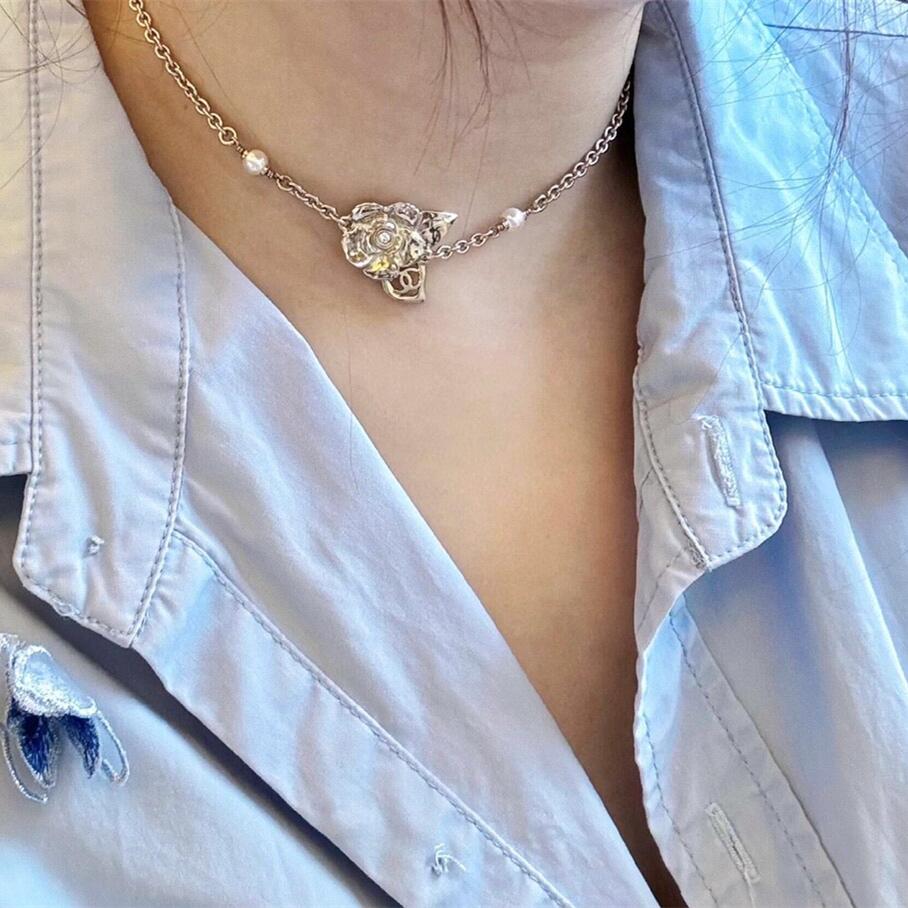 CCN545 24B metal Gold camellia necklace - ccjewelryacc