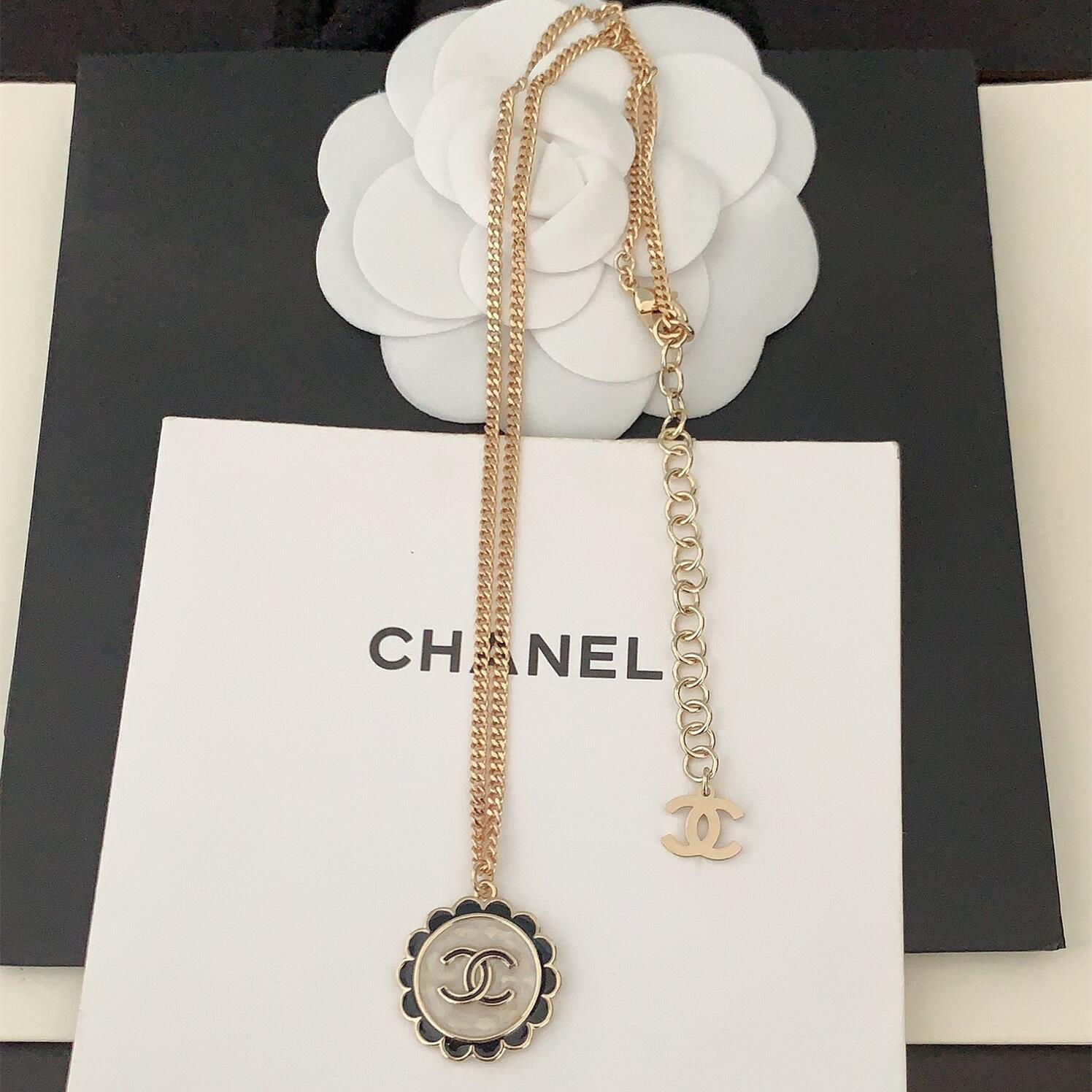 CCN541  cc logo Necklace - ccjewelryacc