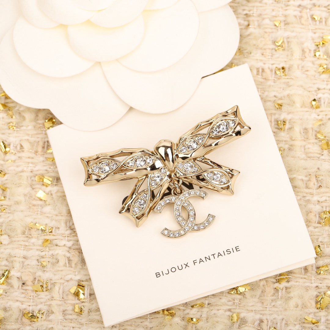 BCB441 24B bow cc logo Brooch pin - ccjewelryacc