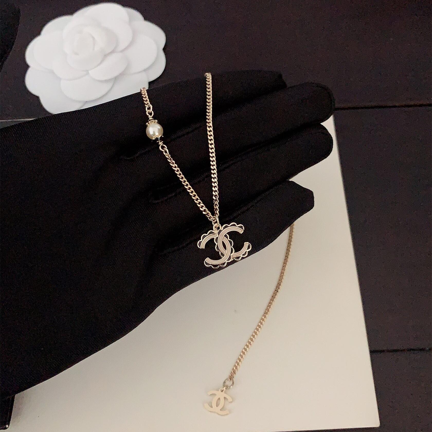 CCN542  cc logo Necklace - ccjewelryacc