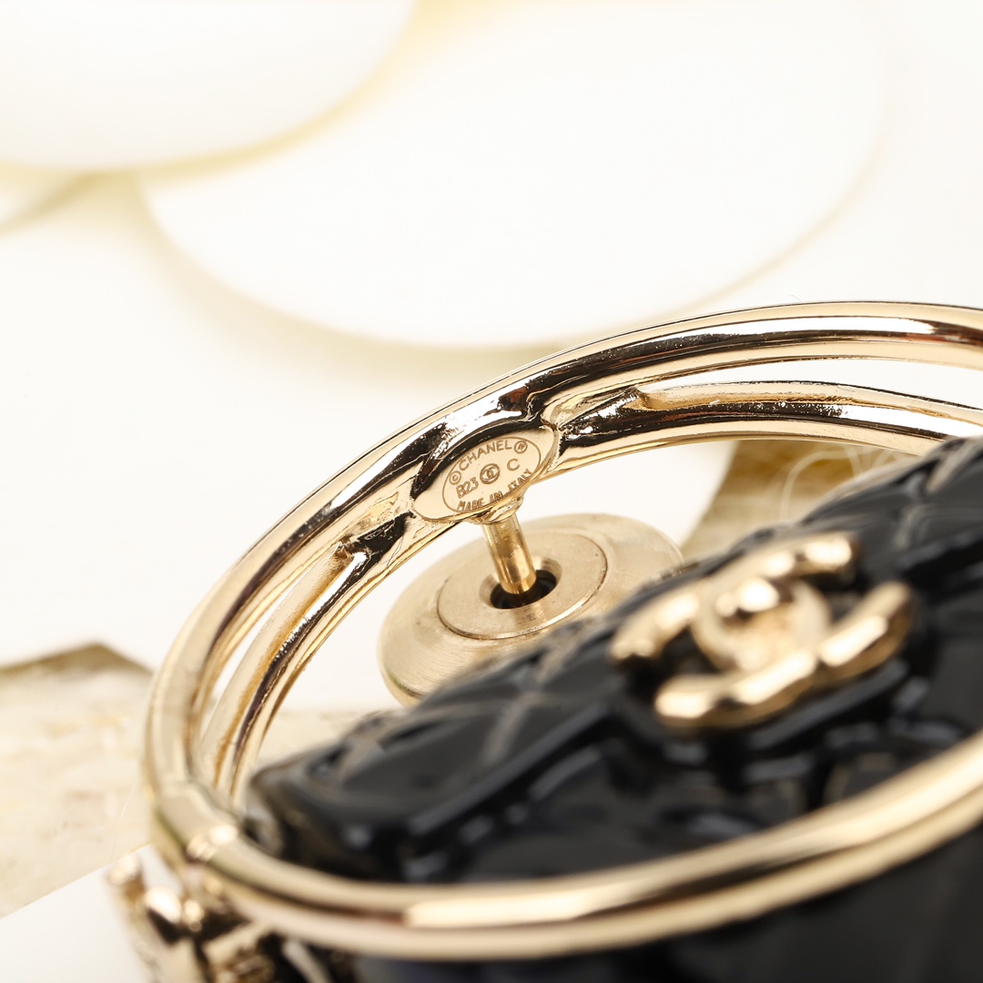 BCB445 Black bag brooch pin - ccjewelryacc