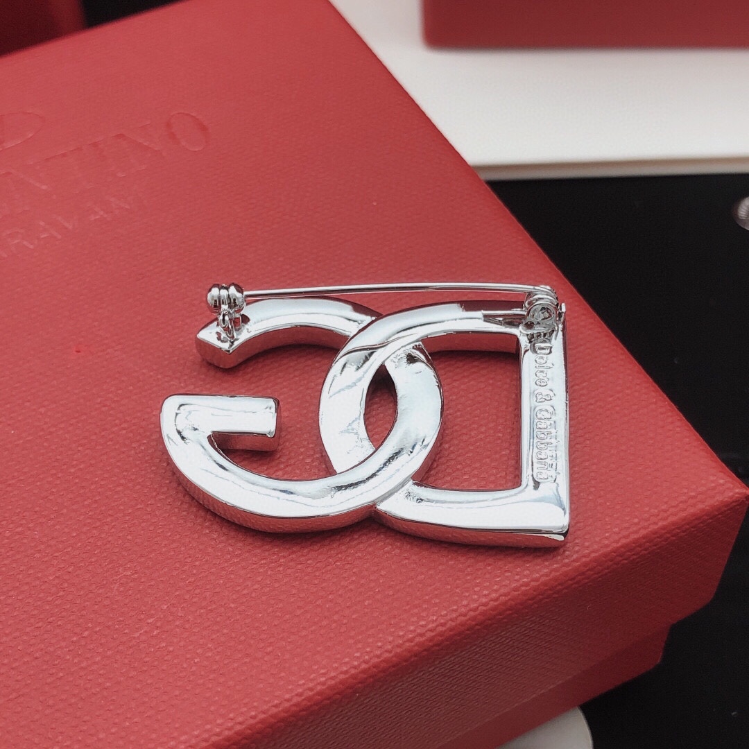 DGB004 DG Brooch pin - ccjewelryacc