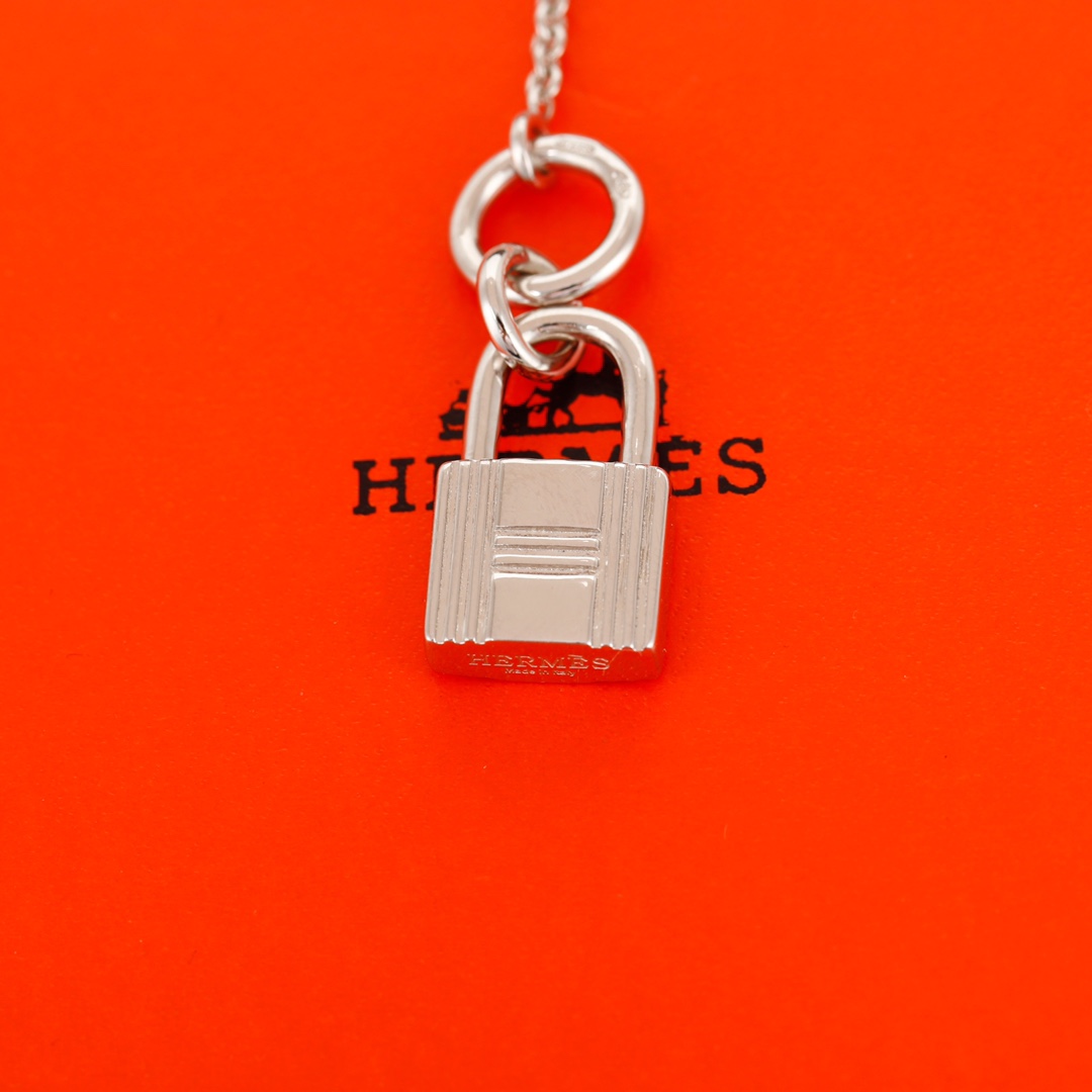 HMNS002 S925 Sterling Silver Kelly Cadenas pendant necklace - ccjewelryacc