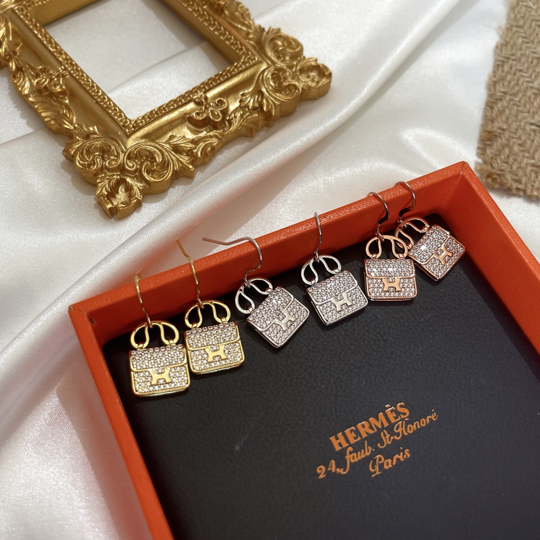 HMEV006 18k Classy diamond H Constance Handbag  Amulettes Constance Drop Earrings - ccjewelryacc