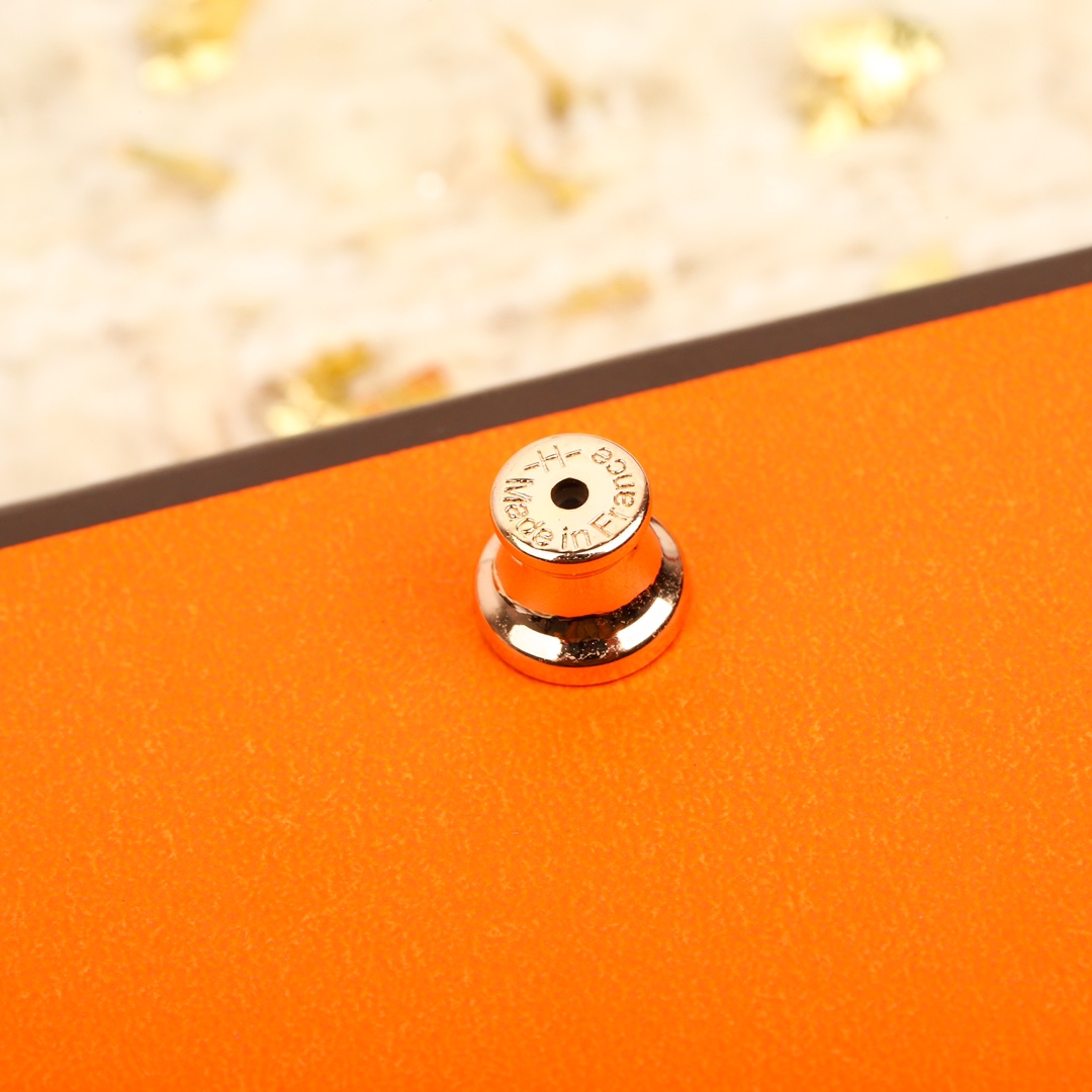 HMEV005 18k Gold Cheval earrings - ccjewelryacc