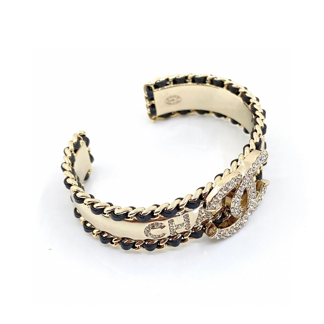 CCS023 Metal leater crystal CC logo bangle Bracelet - ccjewelryacc