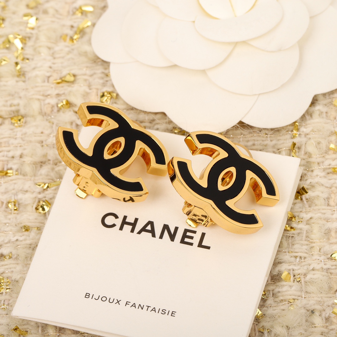 CCE879 24B cc logo earrings clip - ccjewelryacc