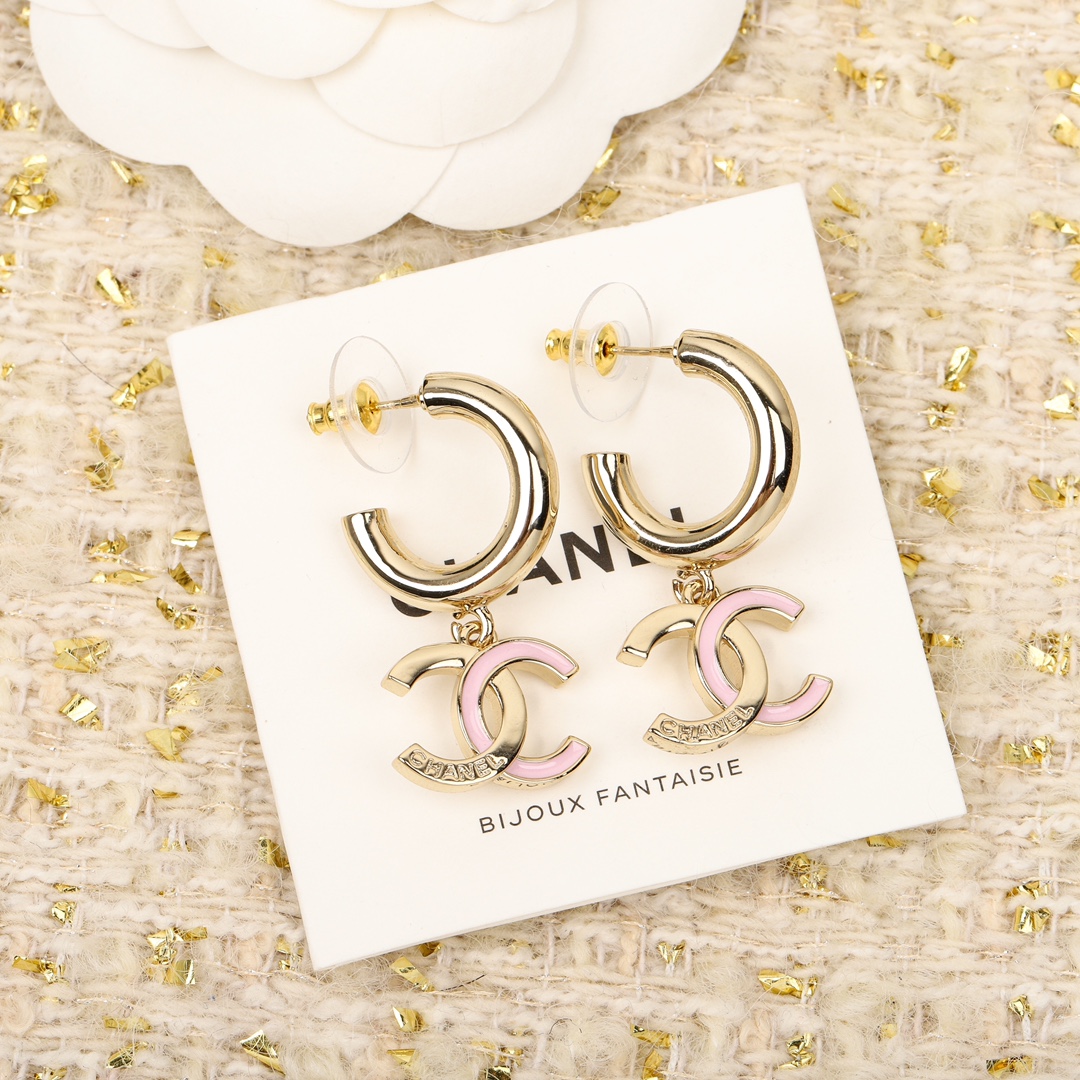 CCE859 24B Metal Pink enamel cc logo Stud earring - ccjewelryacc