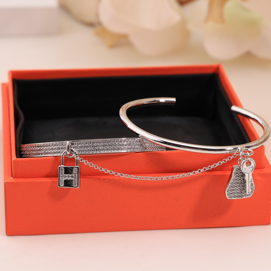 HMS002 Kelly Cadenas bracelet, small model - ccjewelryacc