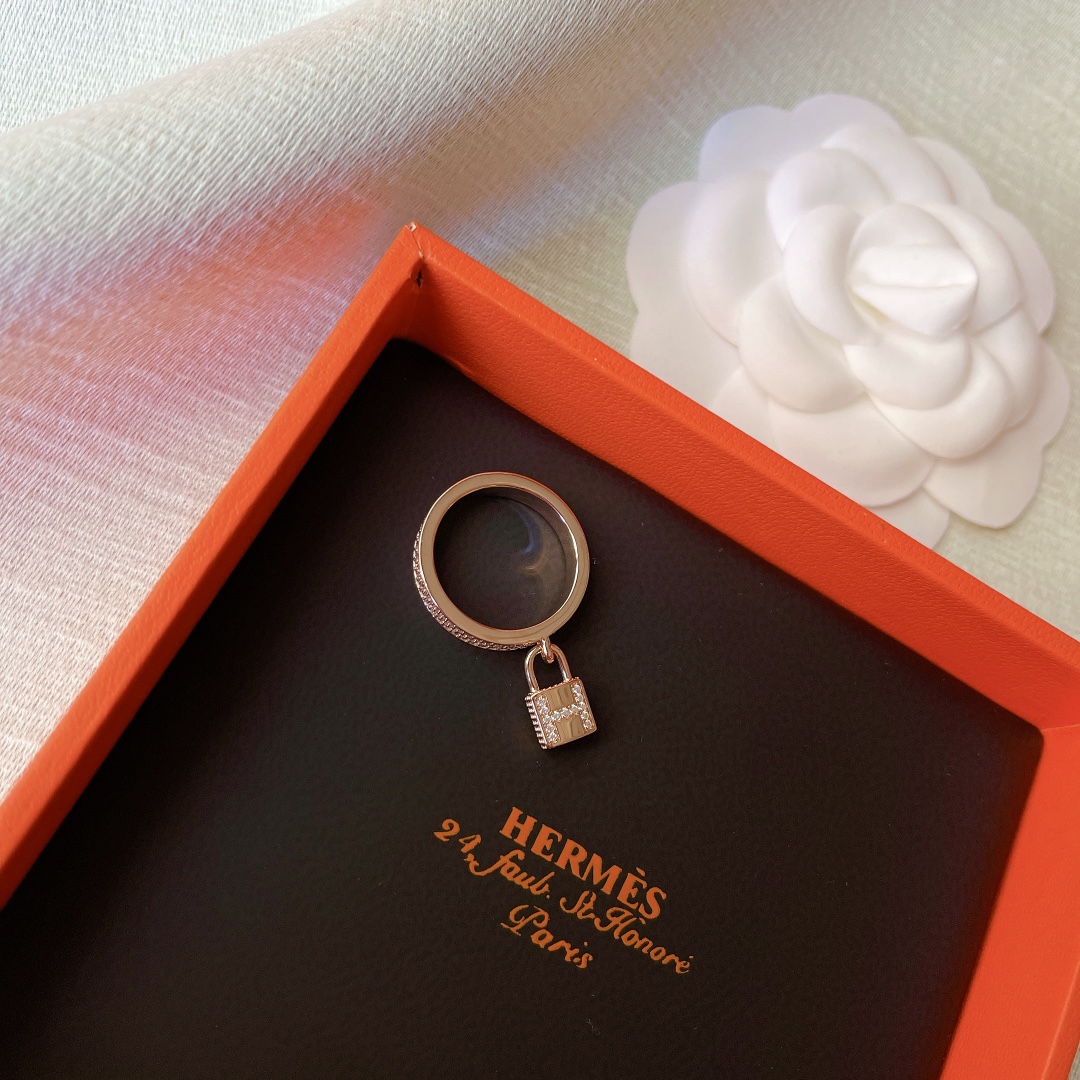 HMRS014 18k Rose gold diamond Kelly Clochette ring, medium model - ccjewelryacc