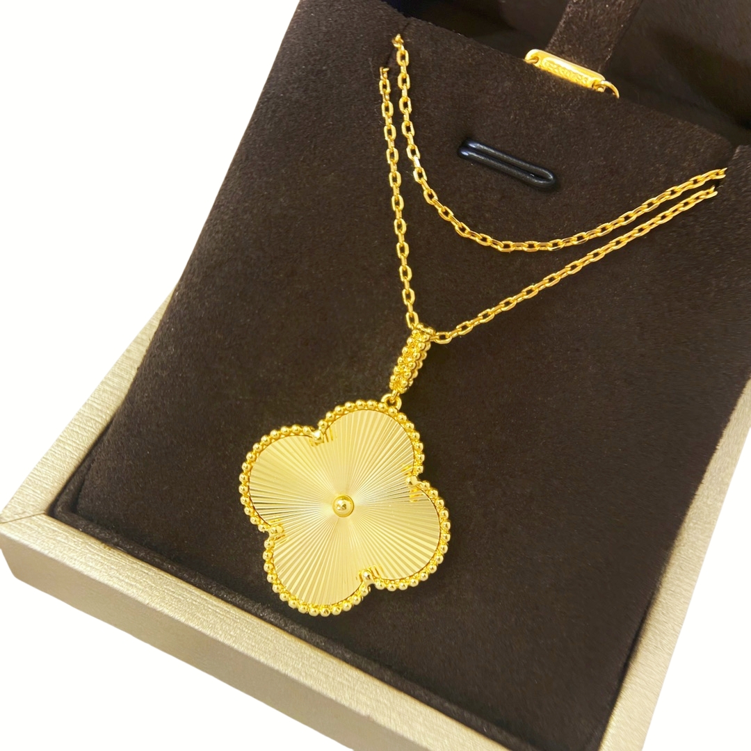 VCN044 VCA Gold Magic Alhambra Pendant Necklace - ccjewelryacc