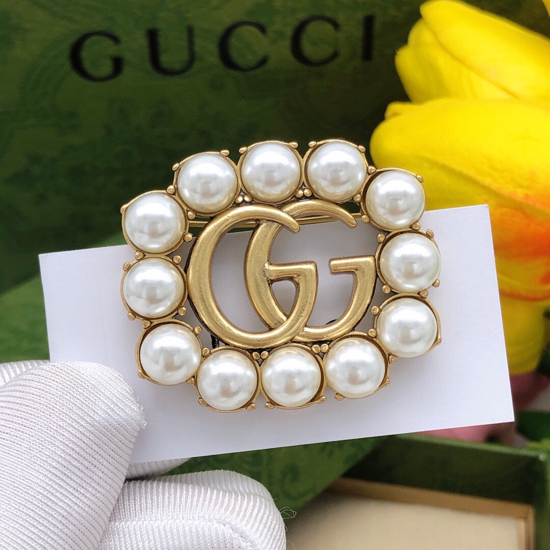 GGB009 GG Logo Pearl brooch pin - ccjewelryacc