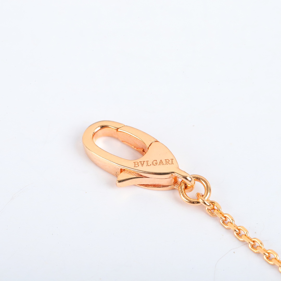 BGNV005 18k Mother of pearl and Diamond Diva's dream necklace large - ccjewelryacc