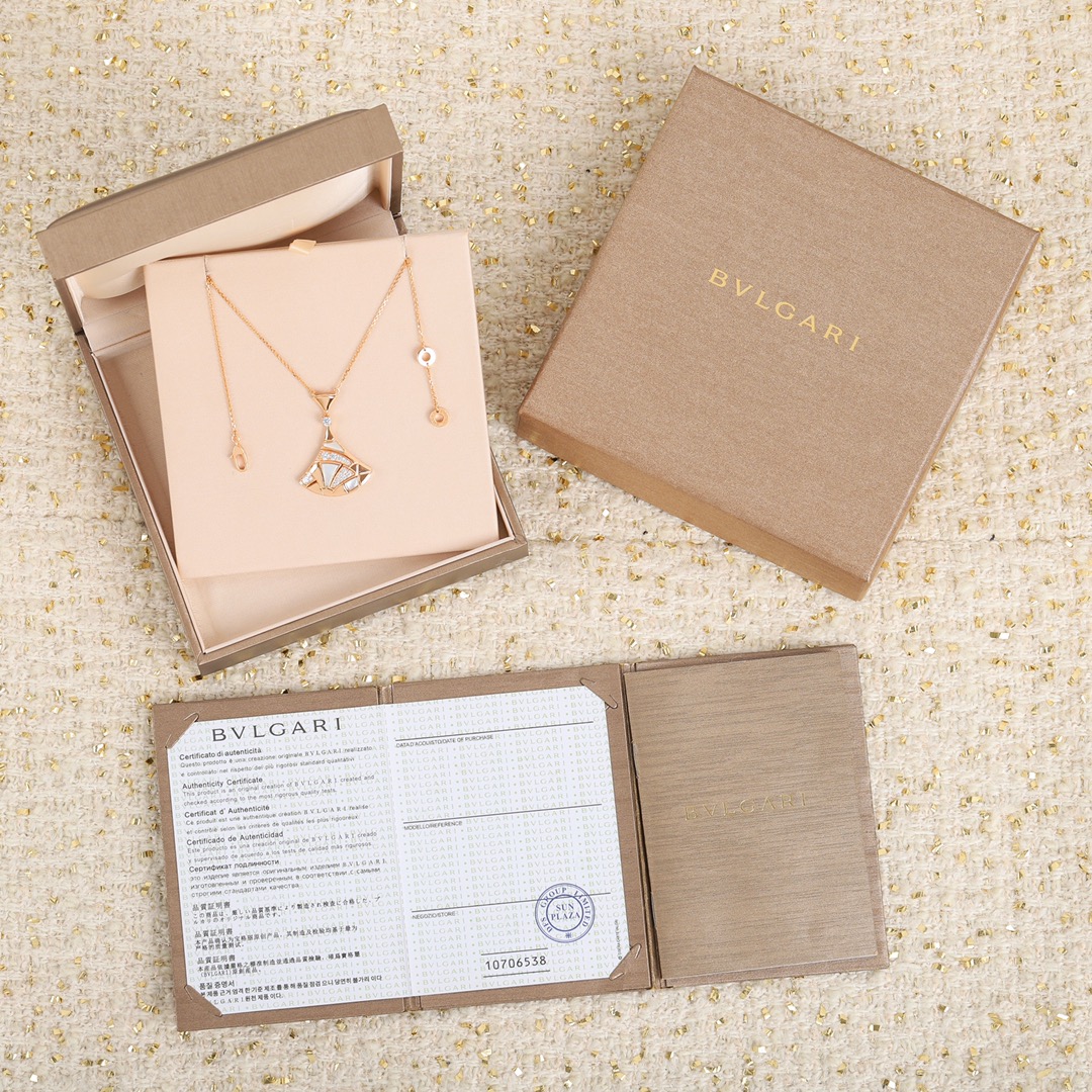 BGNV005 18k Mother of pearl and Diamond Diva's dream necklace large - ccjewelryacc