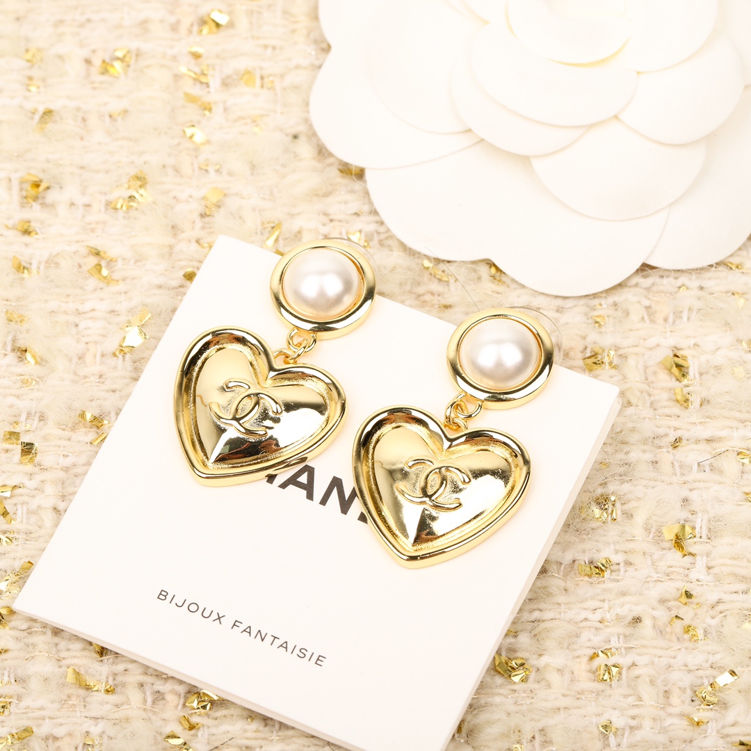 CCE882 Vintage cc logo heart pendant earrings - ccjewelryacc
