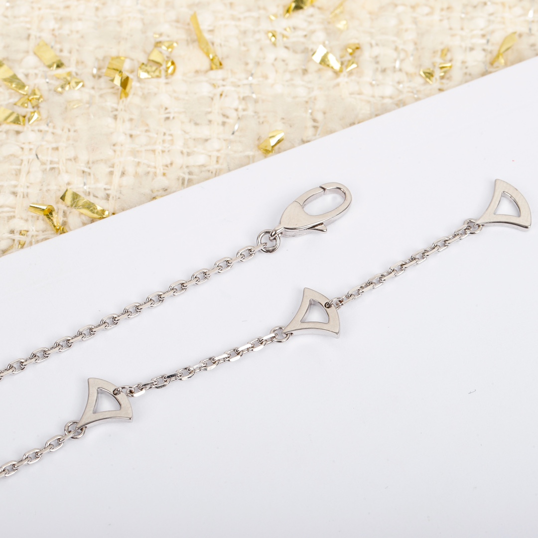 BGNV006 V-Gold Colorful diamond DIVA DREAM necklace - ccjewelryacc