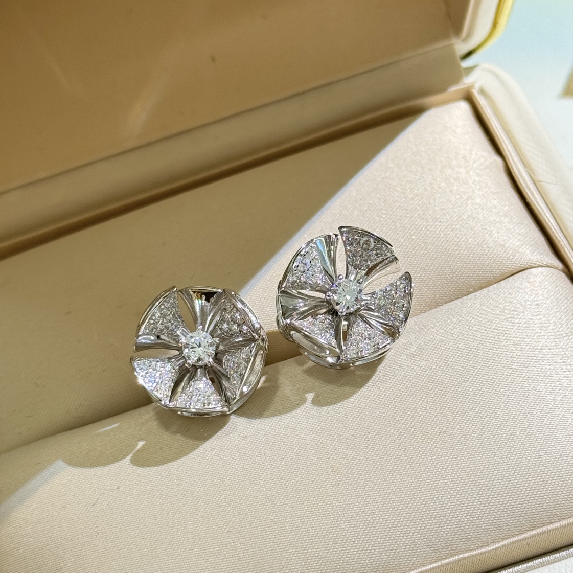 BGES013 S925 Sterling silver and diamond  Divas' dream earrings clip - ccjewelryacc